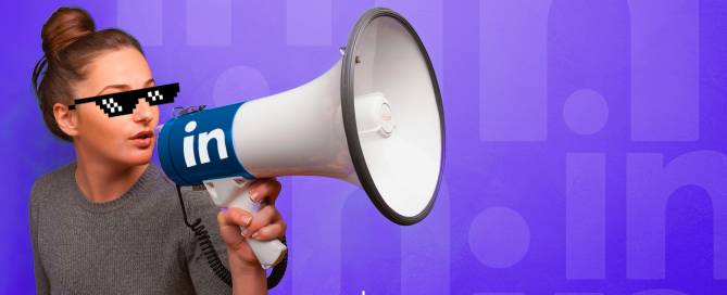 Mulher com megafone onde tem a marca do LinkedIn e óculos thug life